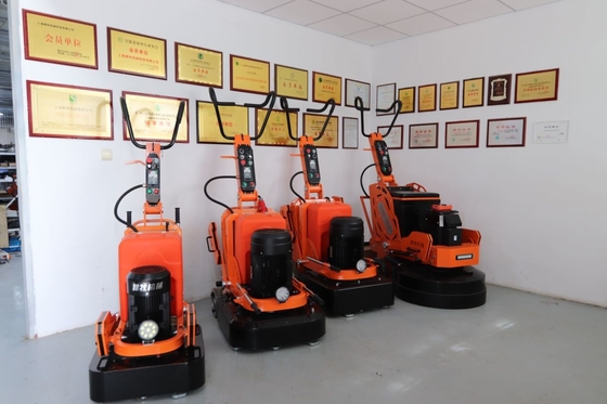 7.5KW Dust Free Concrete Floor Polishing Machine 50HZ / 60HZ Frequency 12PCS Disc